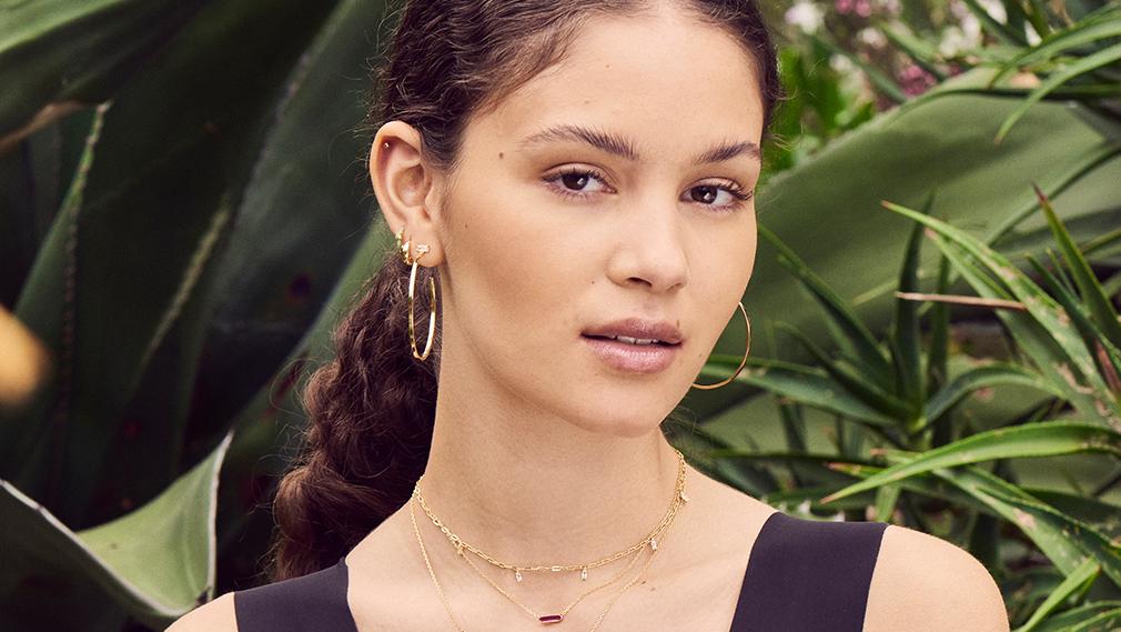 How to Wear Sparkling Stacks of Jewellery