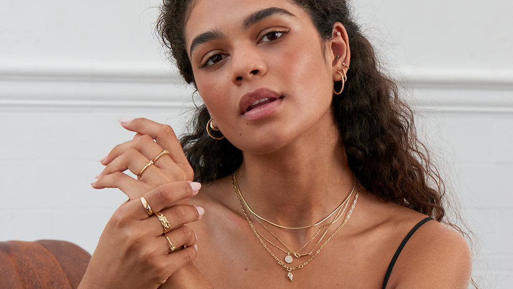 5 Key Pieces Your Jewellery Collection Needs to Keep It Versatile