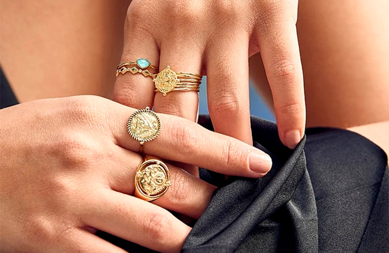 Trend Alert - Signet Rings