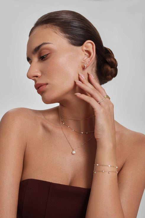 Gold Scattered Station Bracelet